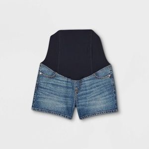 Isabel Maternity by Ingrid & Isabel Crossover Panel Midi Maternity Jean Shorts‎
